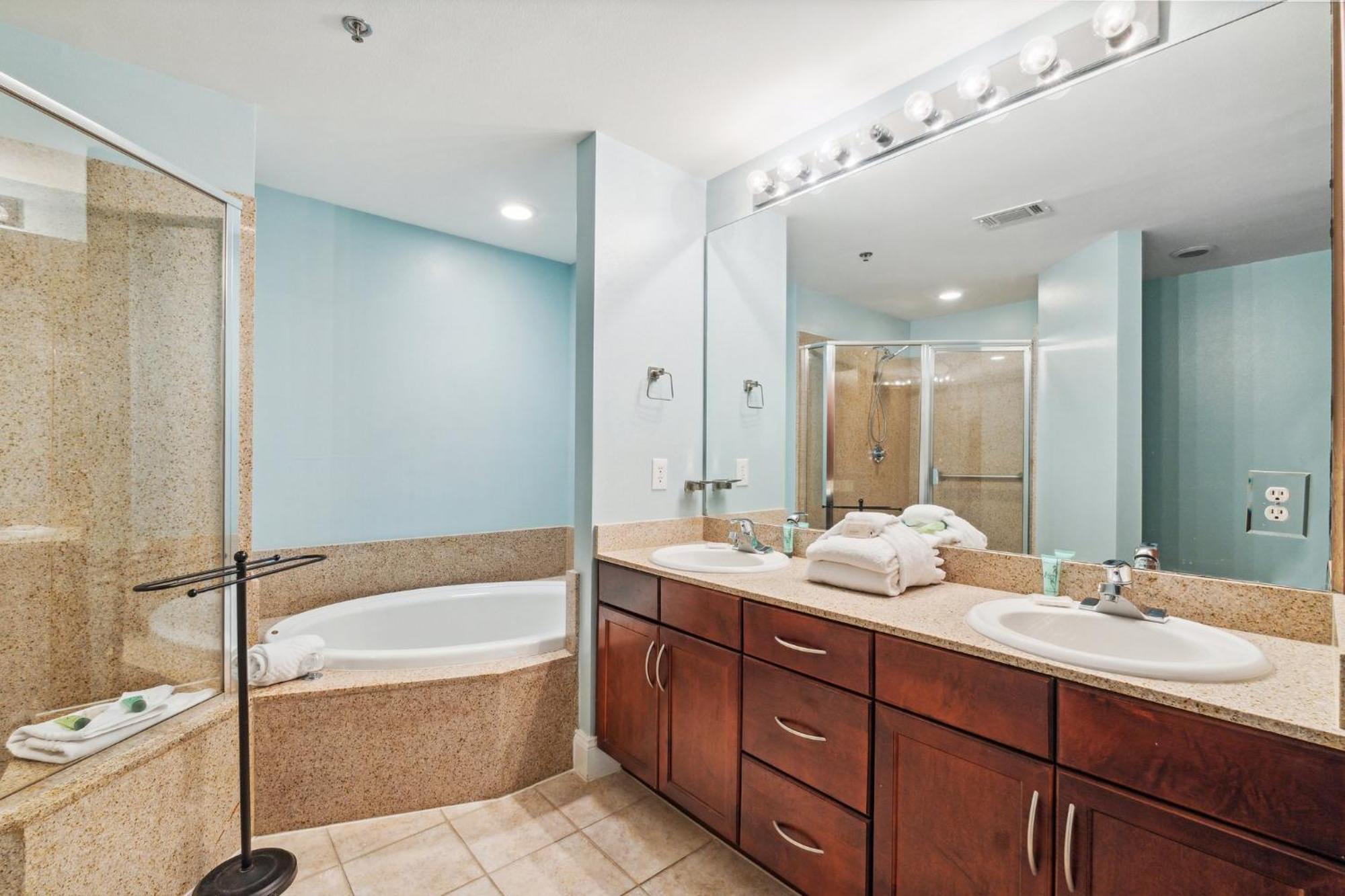 The Beach Scene At Laketown Wharf #524 By Nautical Properties Panama City Beach Exteriör bild